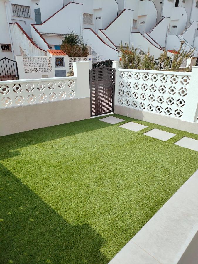 Duplex Penismar Ii Apartment